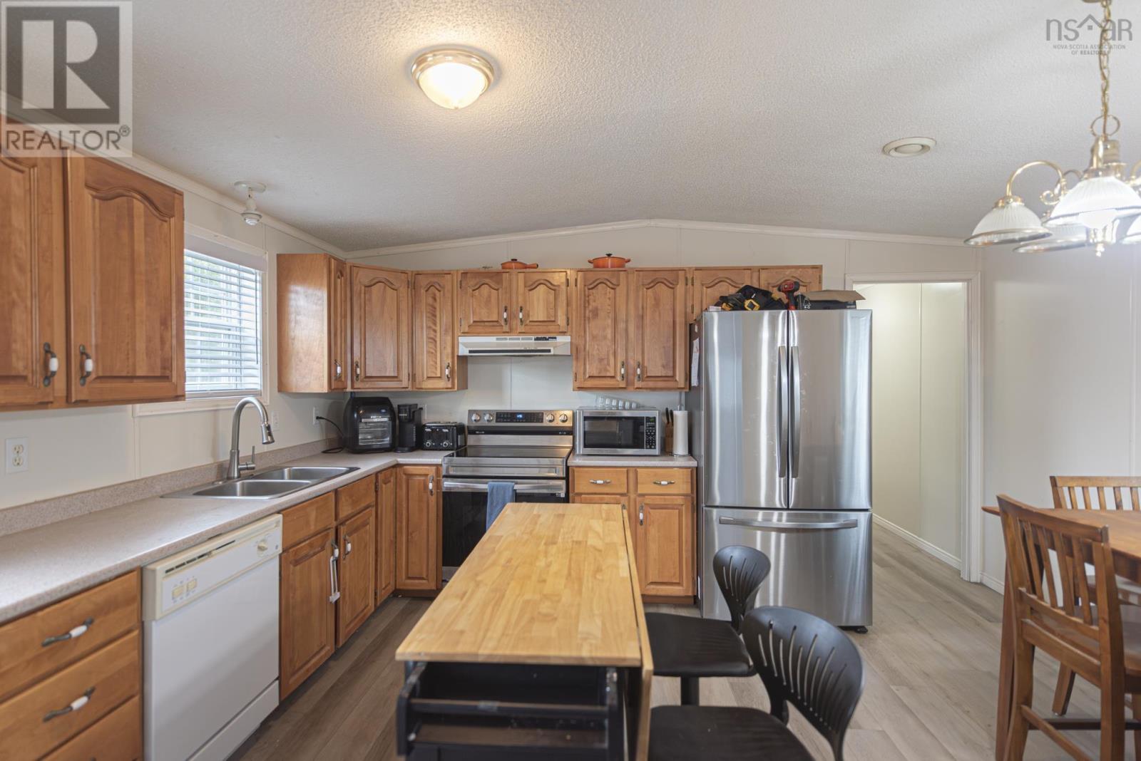 10 High Street Estates, New Glasgow, Nova Scotia  B2H 4B8 - Photo 7 - 202518309