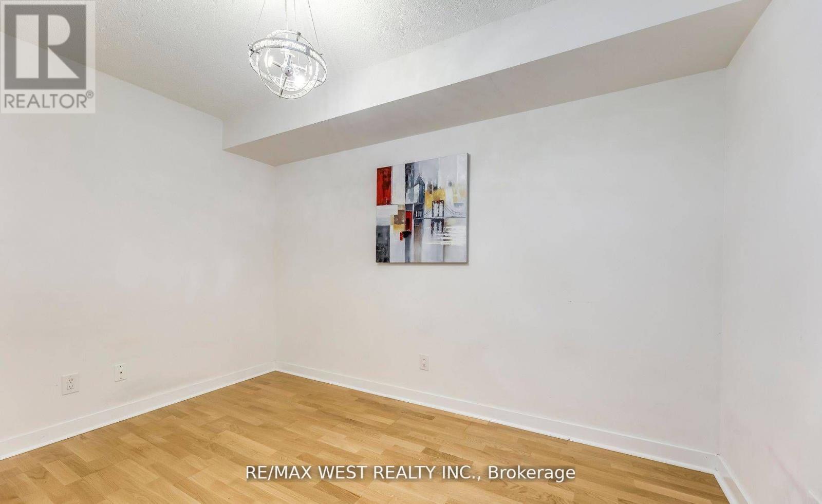 802 - 295 Adelaide Street W, Toronto, Ontario  M5V 1P7 - Photo 14 - C12299255