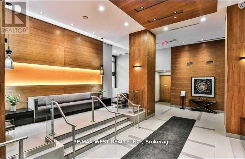 802 - 295 Adelaide Street W, Toronto, Ontario  M5V 1P7 - Photo 2 - C12299255