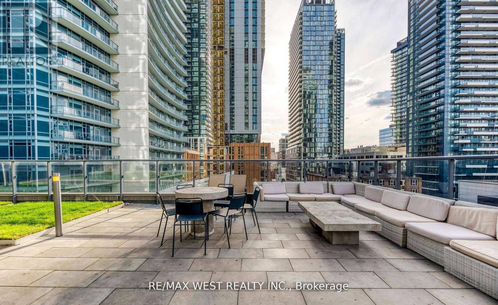 802 - 295 Adelaide Street W, Toronto, Ontario  M5V 1P7 - Photo 20 - C12299255