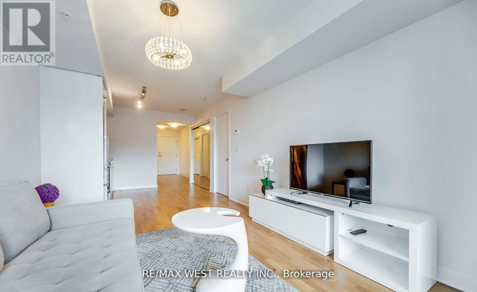 802 - 295 Adelaide Street W, Toronto, Ontario  M5V 1P7 - Photo 7 - C12299255