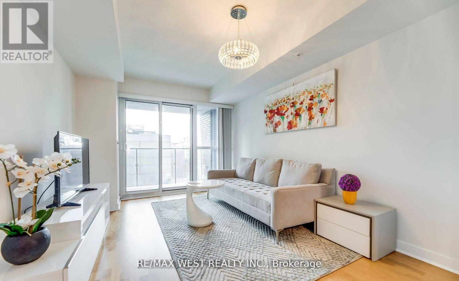 802 - 295 Adelaide Street W, Toronto, Ontario  M5V 1P7 - Photo 8 - C12299255