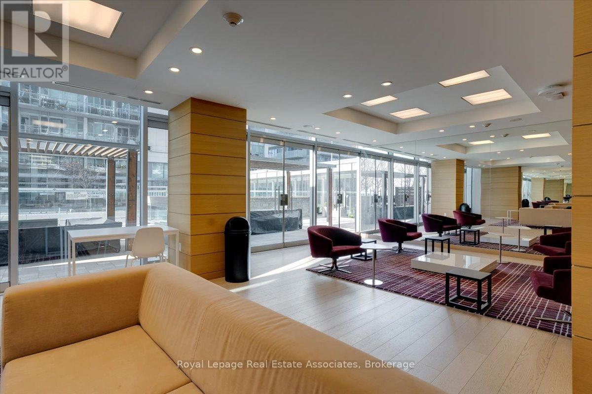 323 - 29 Queens Quay E, Toronto, Ontario  M5E 0A4 - Photo 33 - C12299290