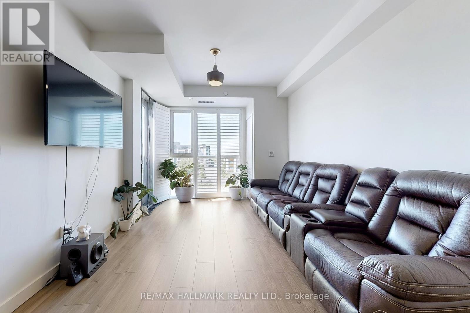 416 - 150 Sabina Drive, Oakville, Ontario  L6H 7C3 - Photo 14 - W12299241