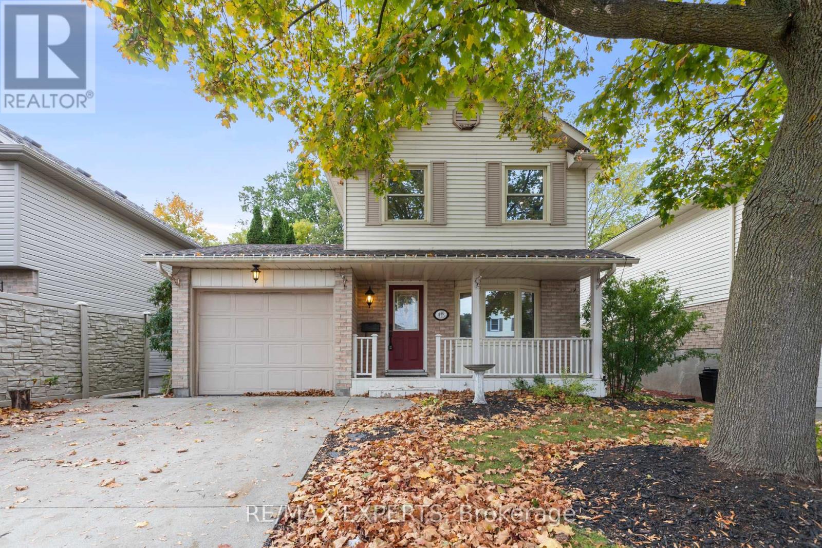 Property at 418 WOODS LANE image 1
