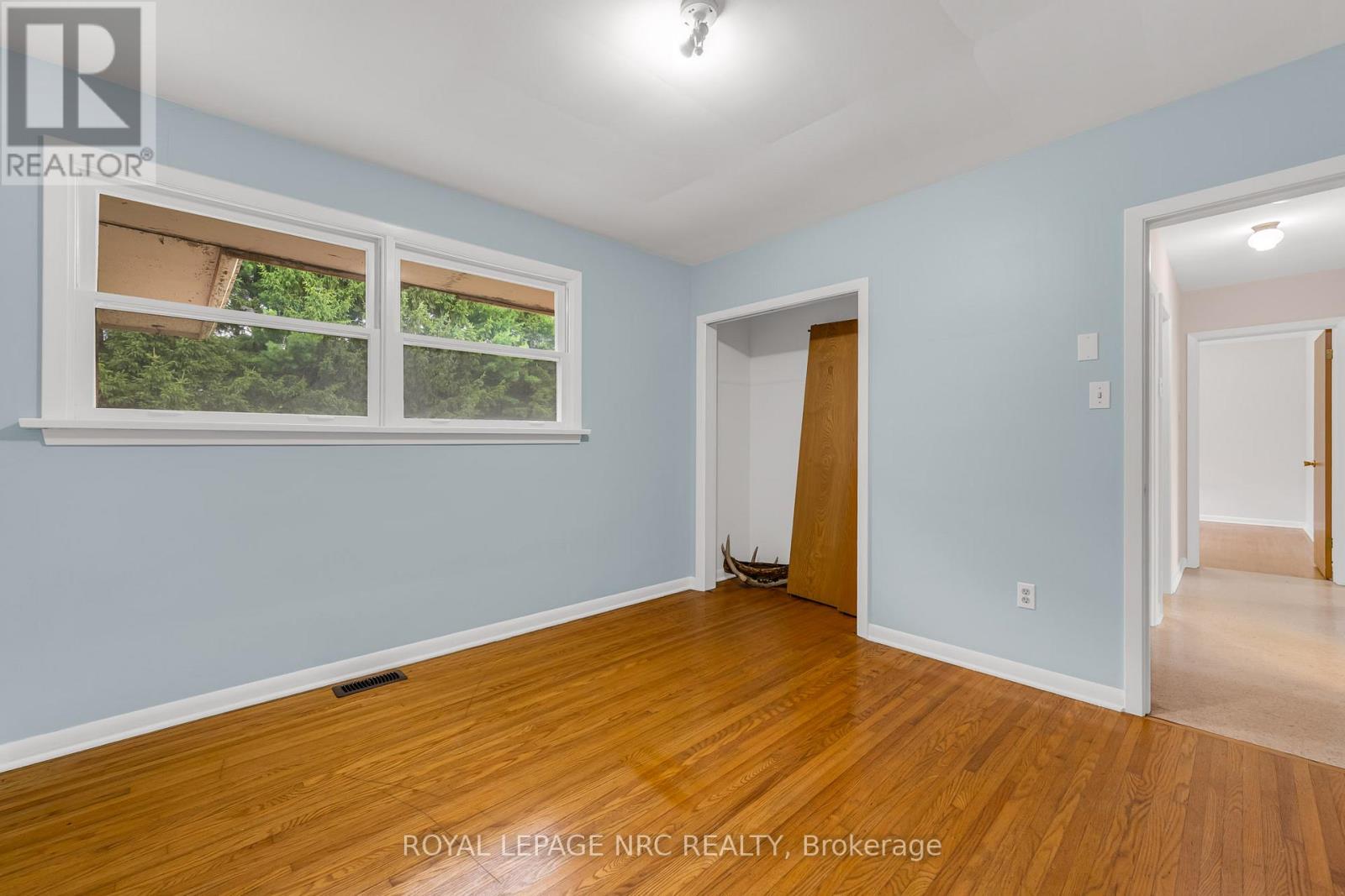 489 Memorial Drive, Pelham, Ontario  L0S 1C0 - Photo 19 - X12299269