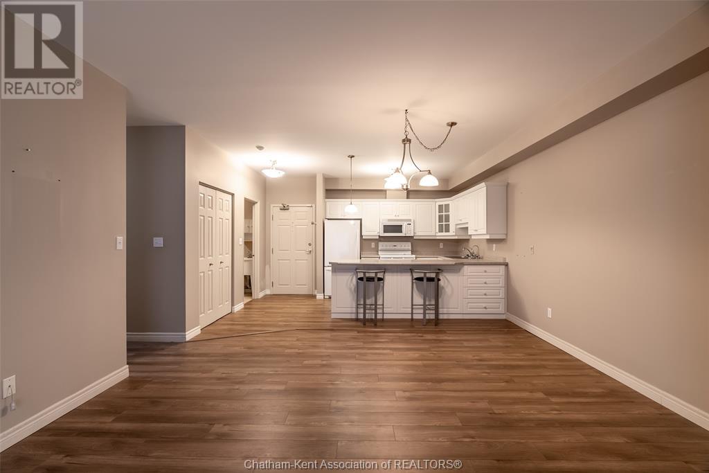 Property at 5995 Ellis STREET Unit# 105 image 4