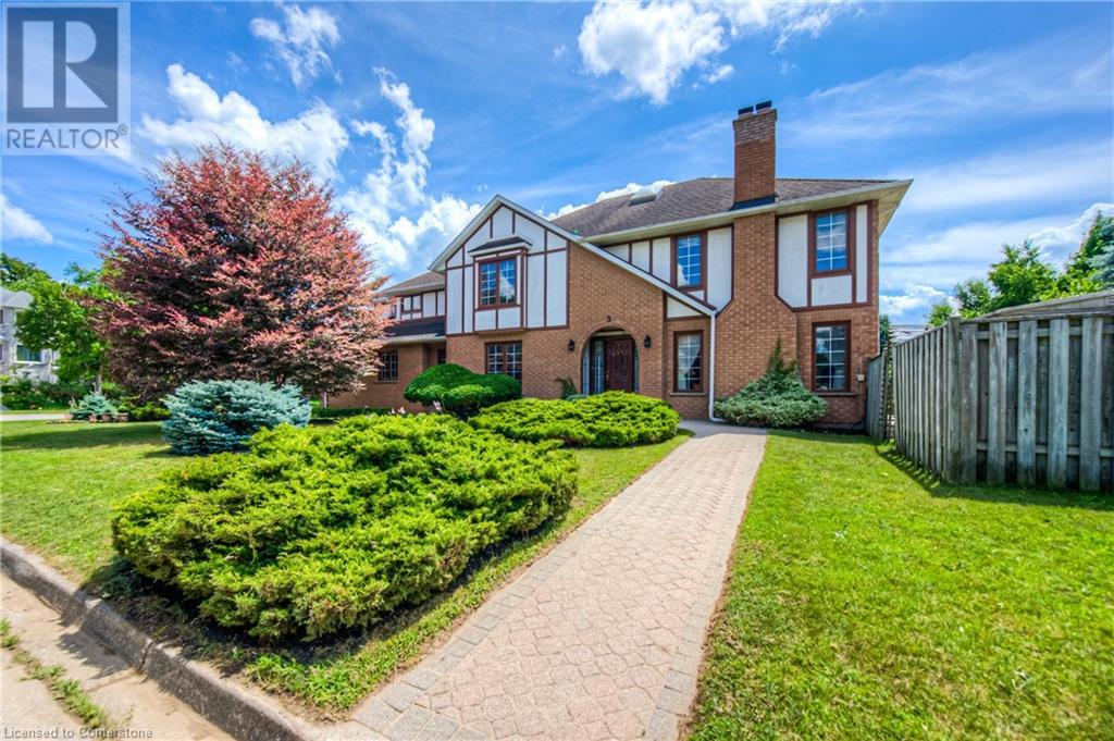 Property at 3 VANESSA Place image 3