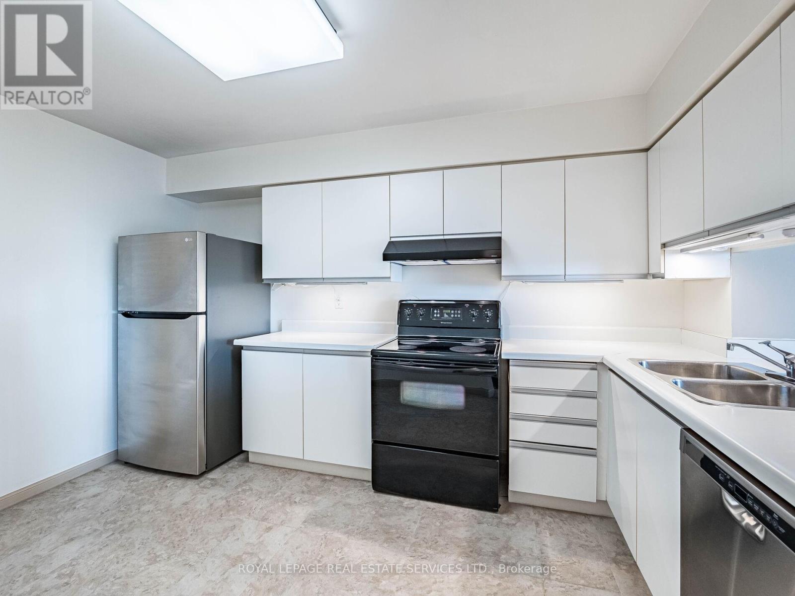 908 - 12 Laurelcrest Street, Brampton, Ontario  L6S 5Y4 - Photo 13 - W12259417
