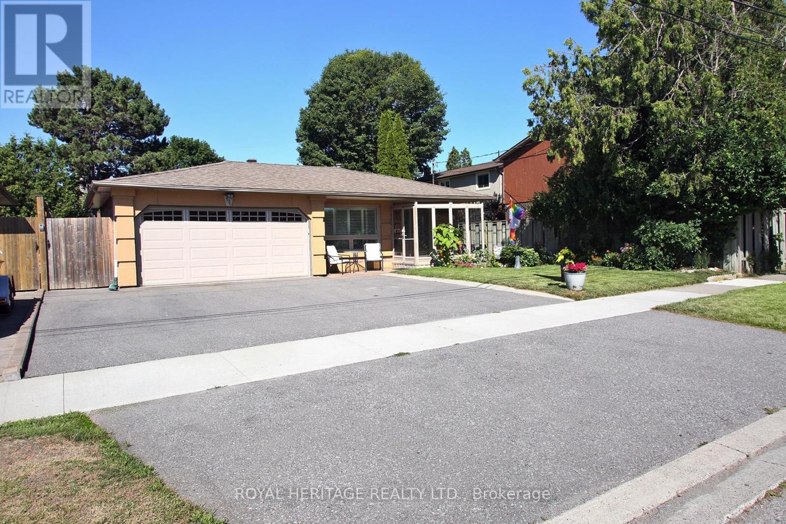 Property at 576 ROSEBANK ROAD image 2