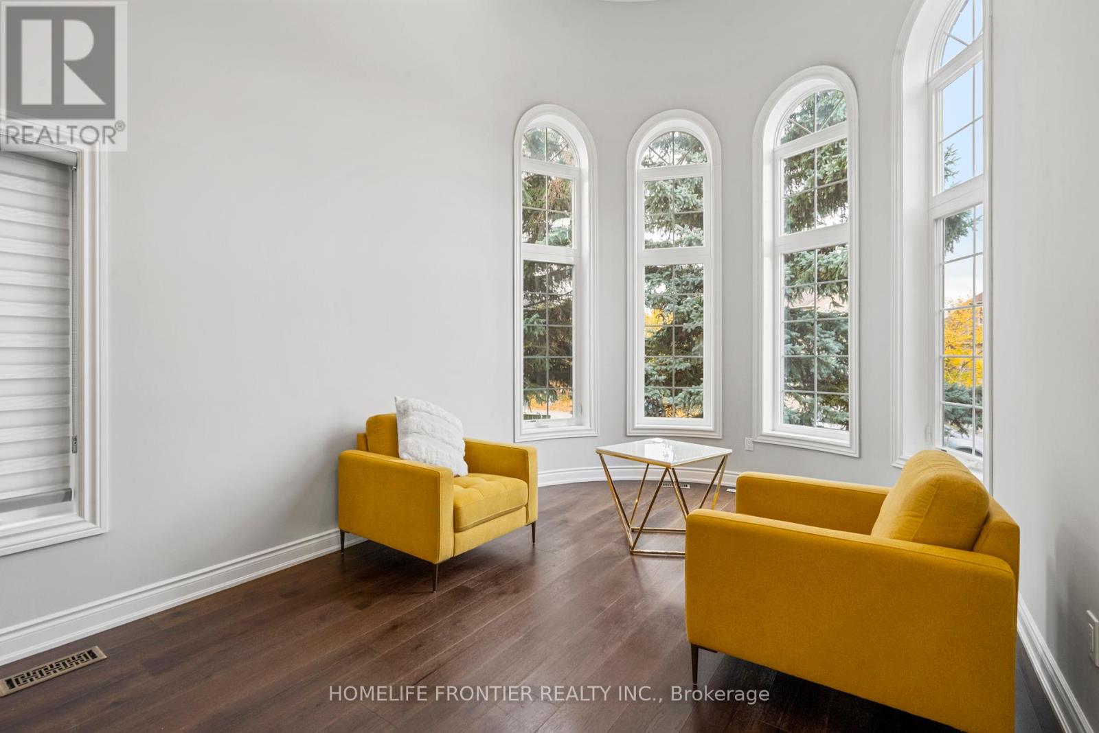 Property at 7 EDENBROOK CRESCENT image 2