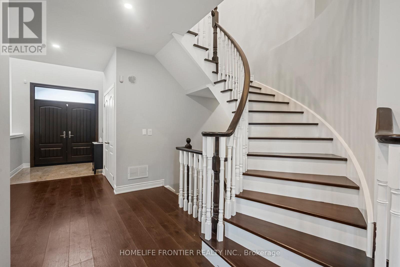 Property at 7 EDENBROOK CRESCENT image 5