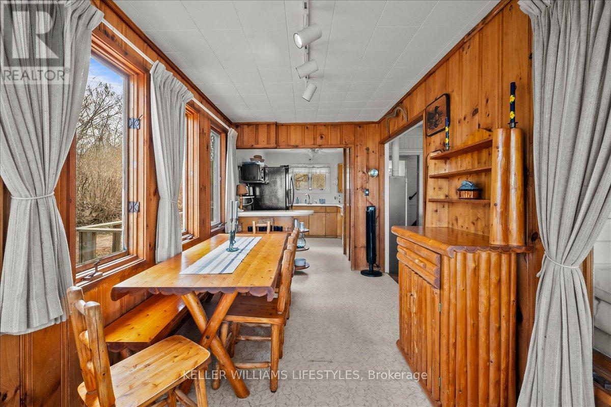 6626 East Parkway Drive, Lambton Shores, Ontario  N0N 1J3 - Photo 11 - X12299424