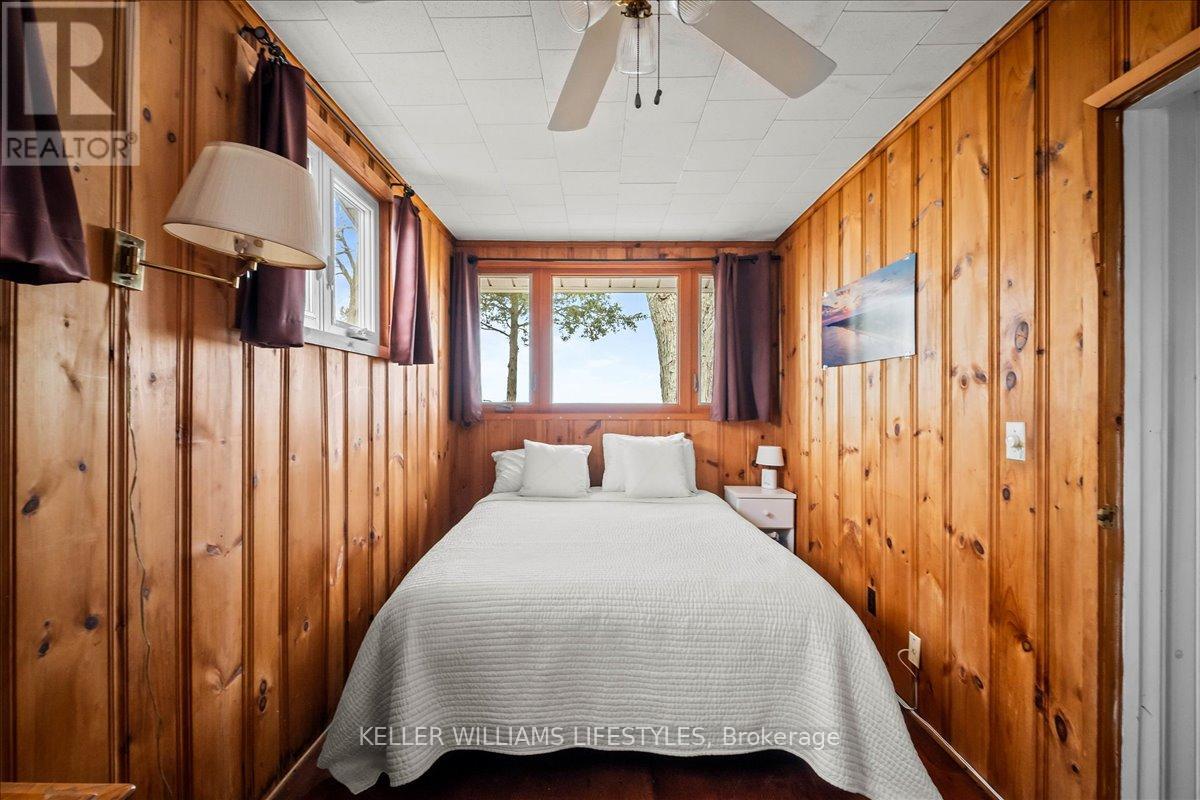 6626 East Parkway Drive, Lambton Shores, Ontario  N0N 1J3 - Photo 15 - X12299424