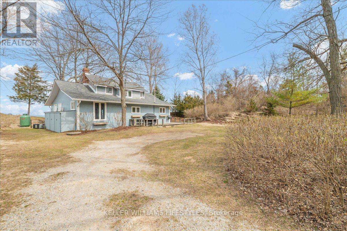 6626 East Parkway Drive, Lambton Shores, Ontario  N0N 1J3 - Photo 27 - X12299424