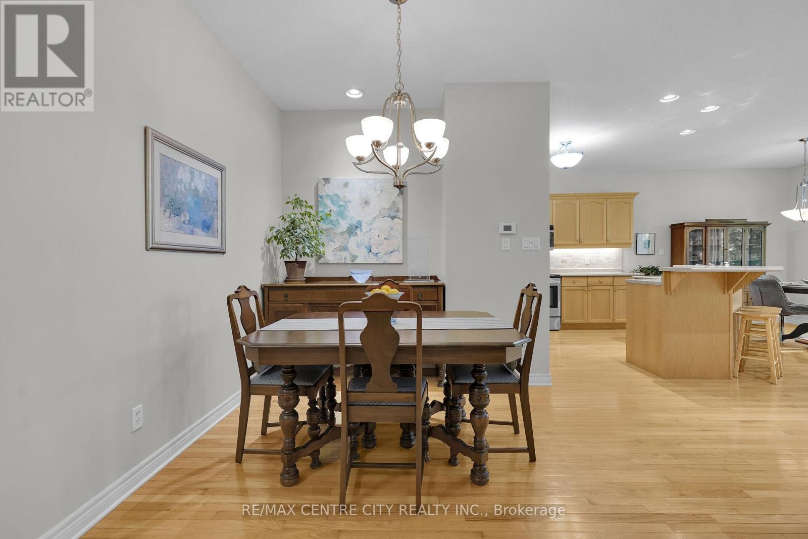 5 - 21 St Johns Drive, Middlesex Centre, Ontario  N0M 1C0 - Photo 16 - X12299493