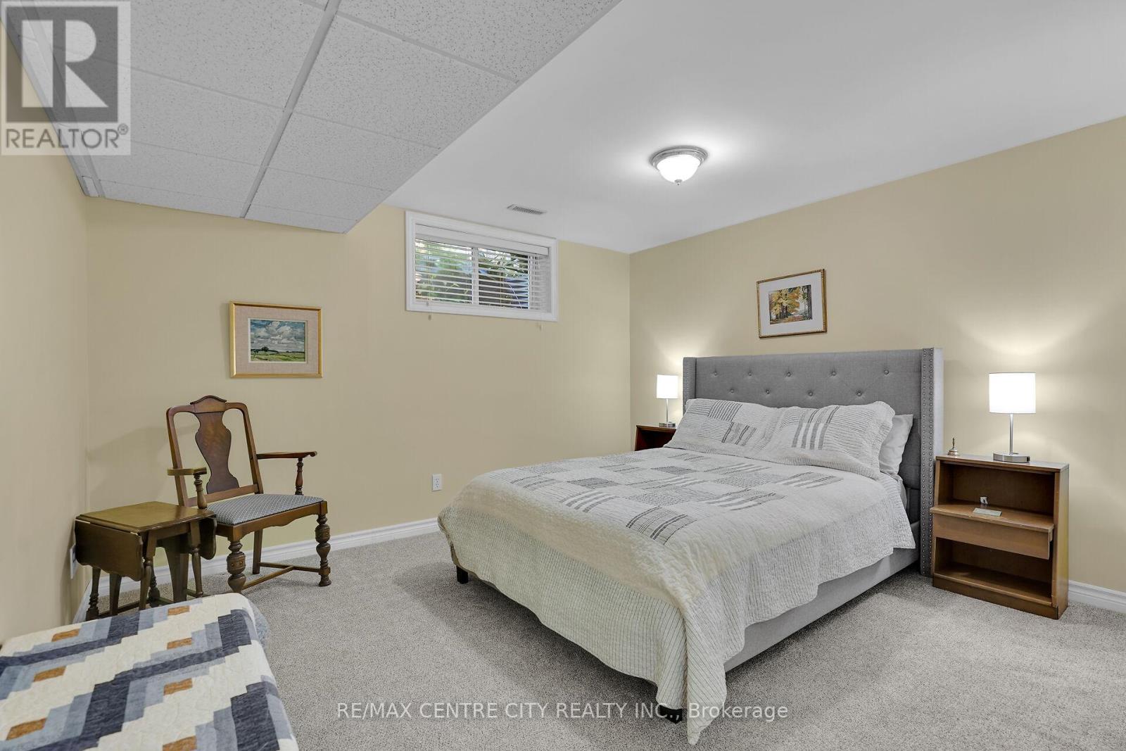 5 - 21 St Johns Drive, Middlesex Centre, Ontario  N0M 1C0 - Photo 32 - X12299493