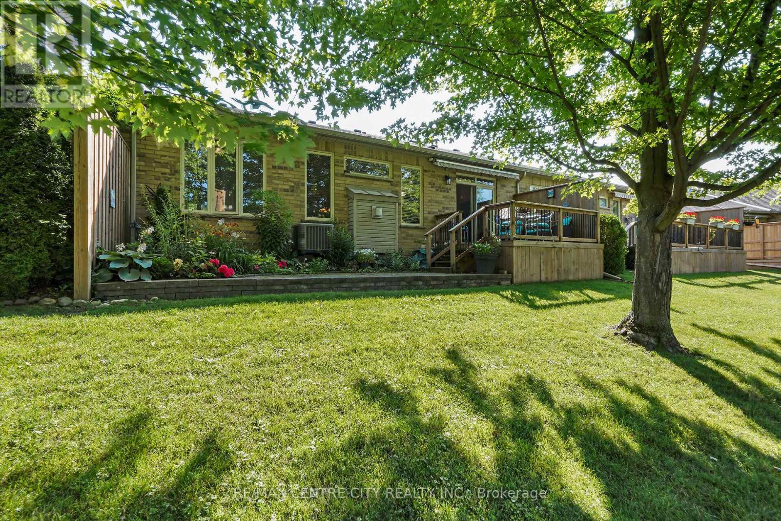 5 - 21 St Johns Drive, Middlesex Centre, Ontario  N0M 1C0 - Photo 43 - X12299493