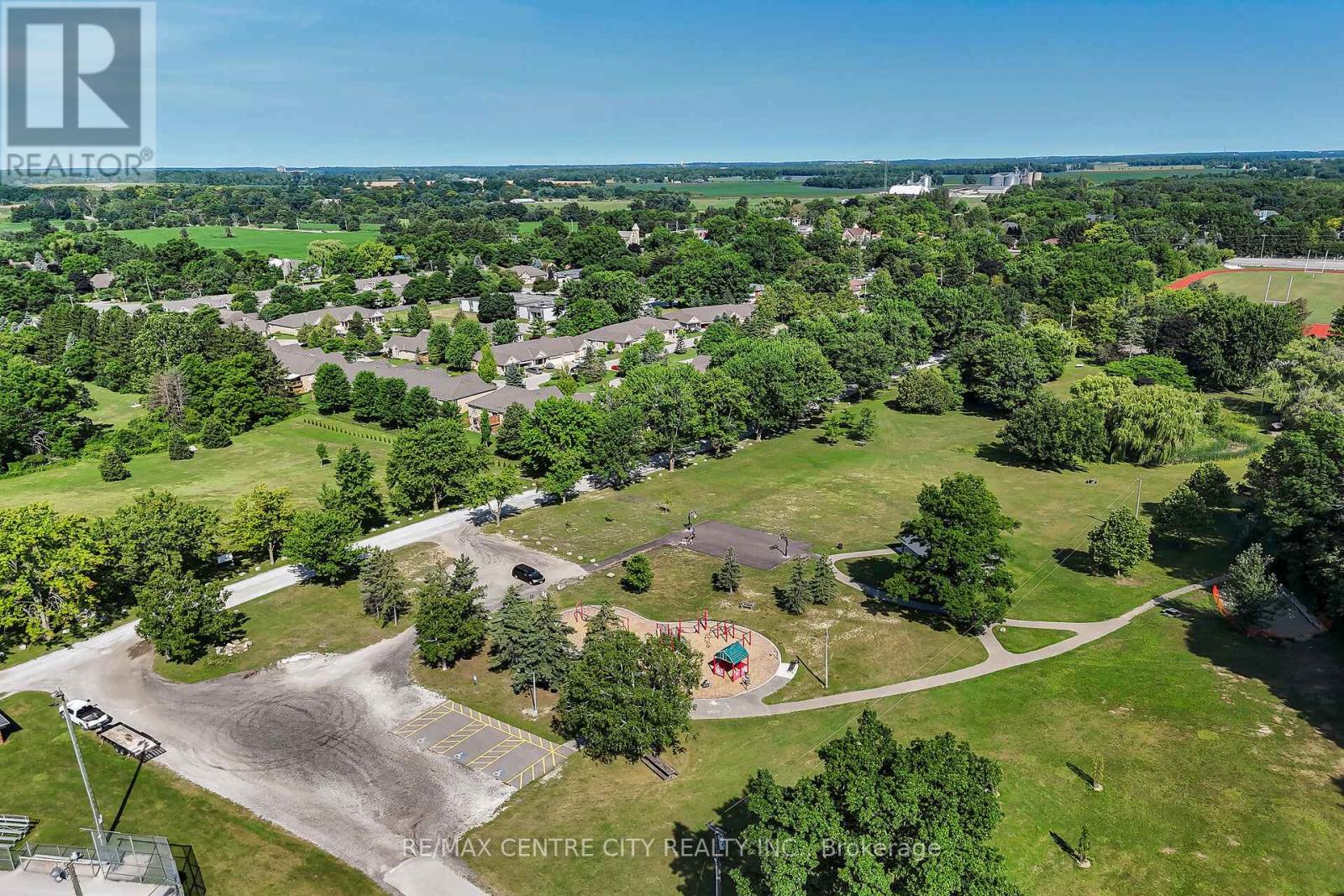 5 - 21 St Johns Drive, Middlesex Centre, Ontario  N0M 1C0 - Photo 48 - X12299493