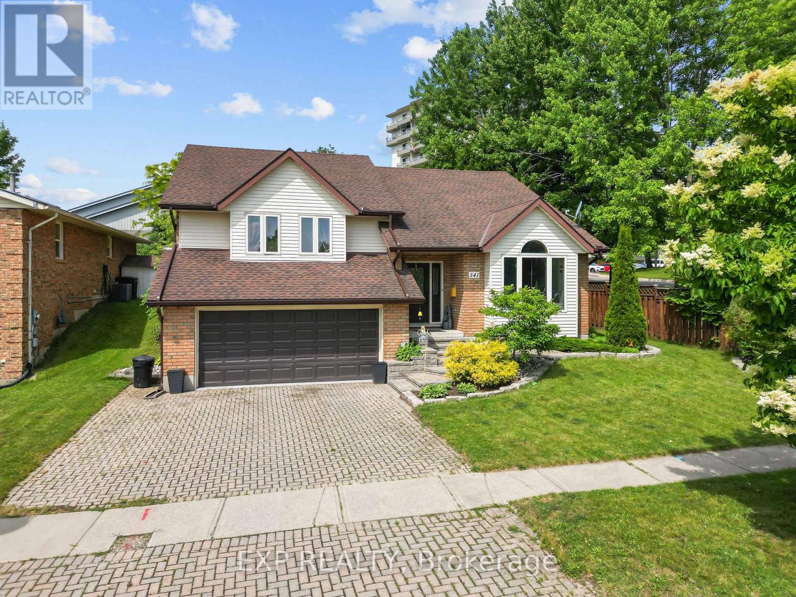 541 Chieftain Street, Woodstock, Ontario  N4T 1C8 - Photo 2 - X12299550