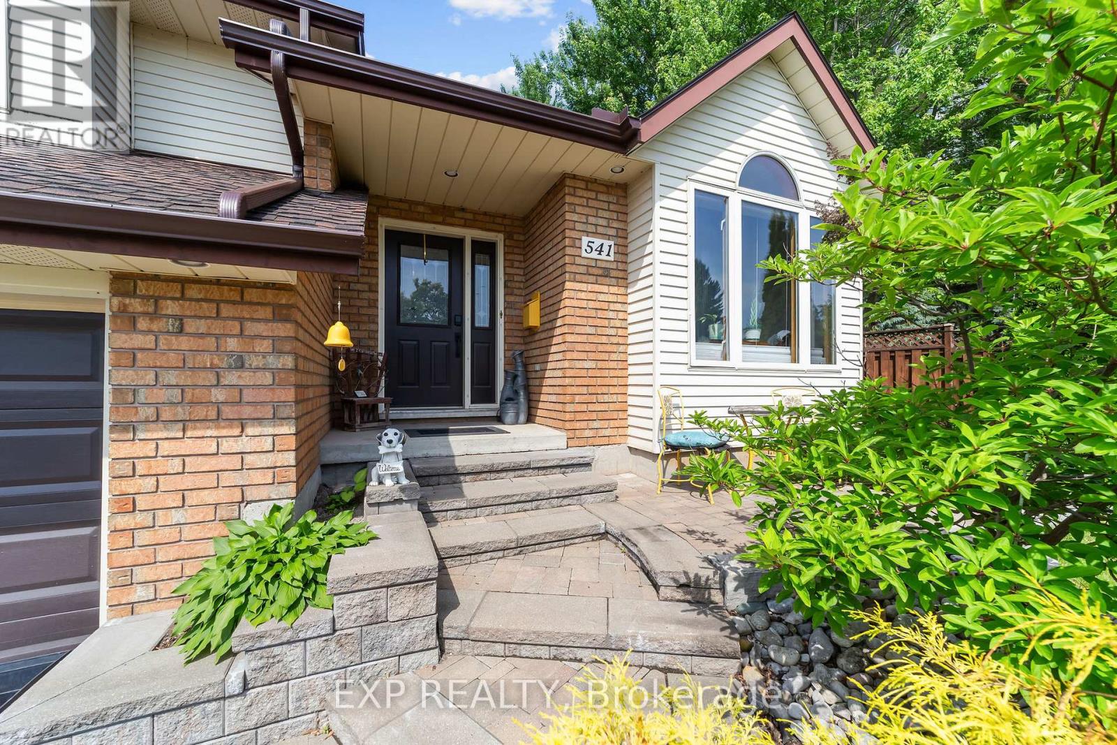 541 Chieftain Street, Woodstock, Ontario  N4T 1C8 - Photo 4 - X12299550