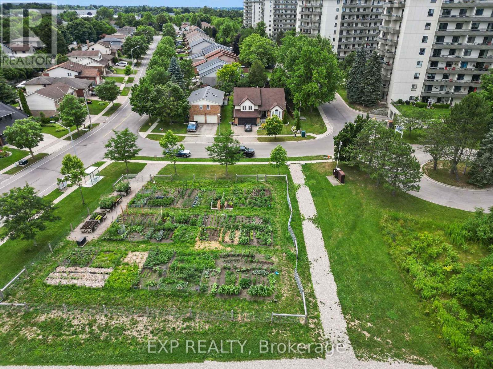 541 Chieftain Street, Woodstock, Ontario  N4T 1C8 - Photo 41 - X12299550