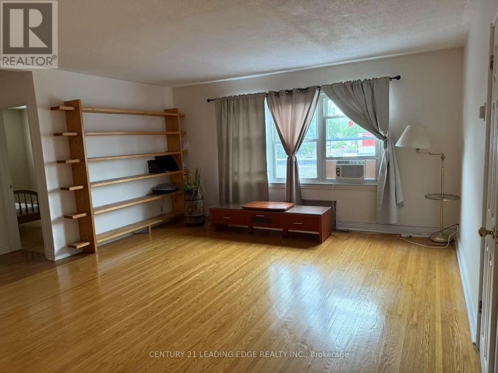 2nd Floor - 364 Wilson Road S, Oshawa, Ontario  L1H 6C7 - Photo 3 - E12247610