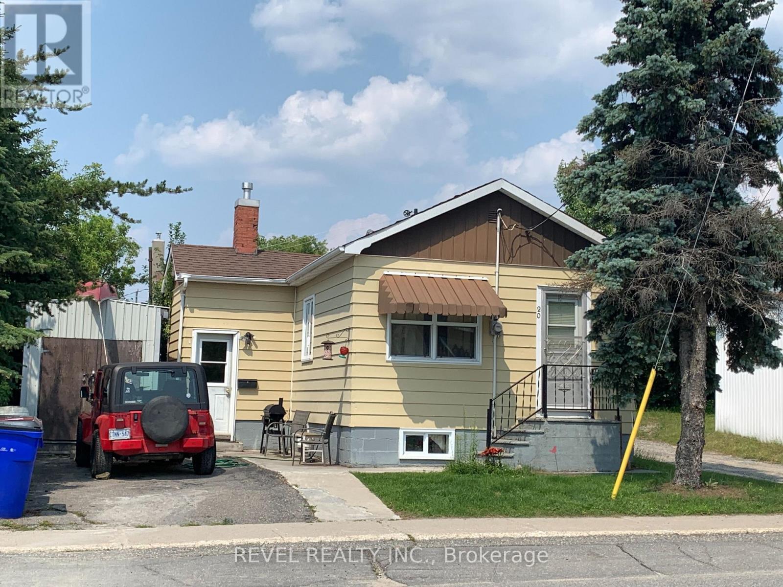 Property at 20 KIMBERLEY AVENUE image 4