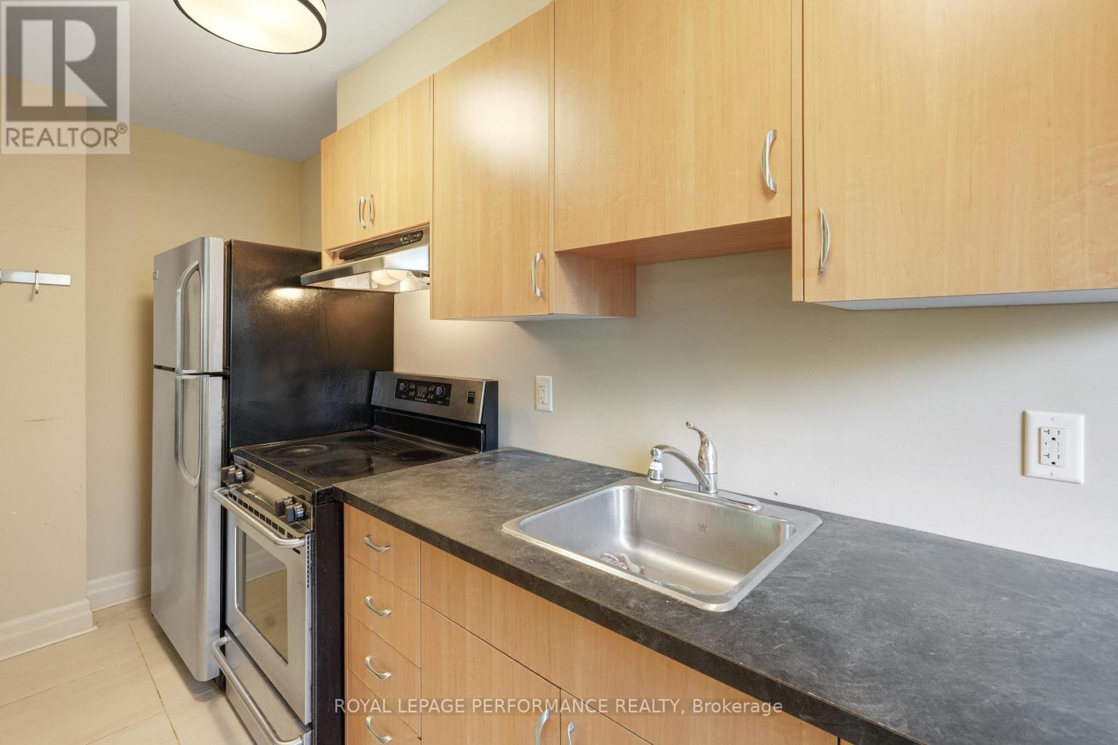 A - 239 Fairmont Avenue, Ottawa, Ontario  K1Y 1X8 - Photo 27 - X12299472