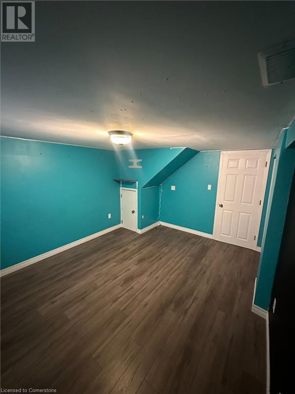 198 East 15th Street, Hamilton, Ontario  L9A 4G2 - Photo 4 - 40753544