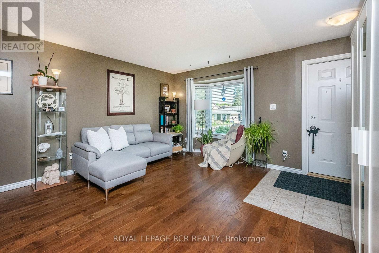 106 - 90 Lawrence Avenue, Orangeville, Ontario  L9W 4J6 - Photo 4 - W12299352