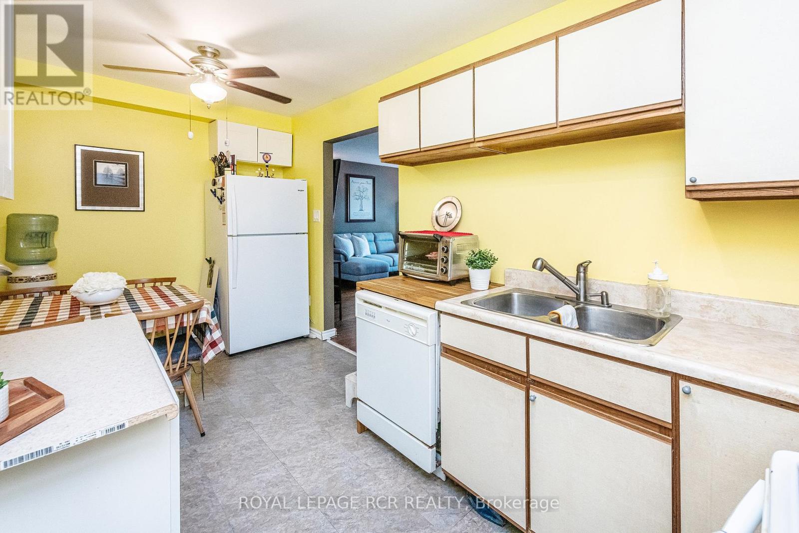 106 - 90 Lawrence Avenue, Orangeville, Ontario  L9W 4J6 - Photo 8 - W12299352