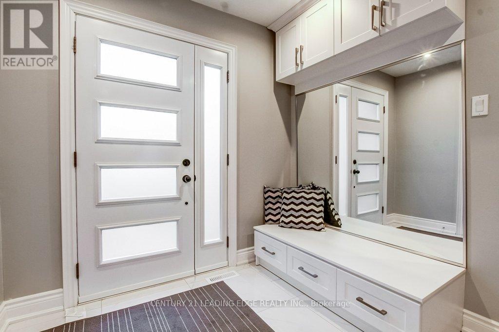 Property at 3501 ASH ROW CRESCENT image 4