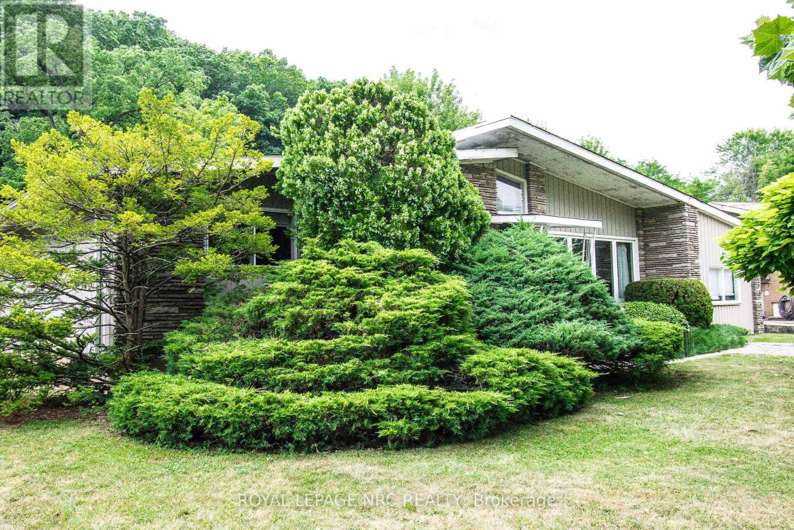 128 Woodside Drive, St. Catharines, Ontario  L2T 1X2 - Photo 6 - X12299495