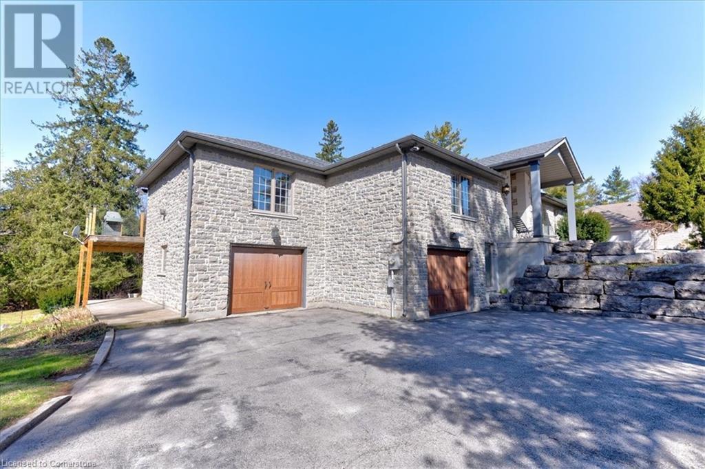 Property at 20 GRANDY Lane image 4