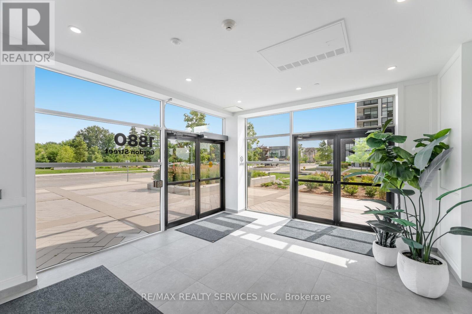 Property at 605 - 1180 GORDON STREET image 4