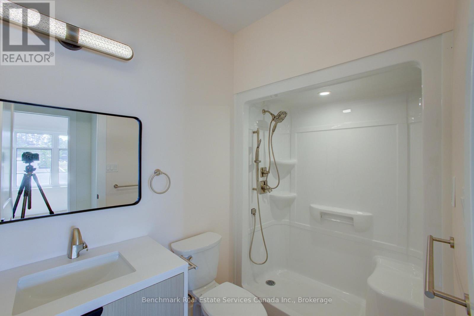 56 - 1182 Queen Street, Kincardine, Ontario  N2Z 1G4 - Photo 10 - X12299477