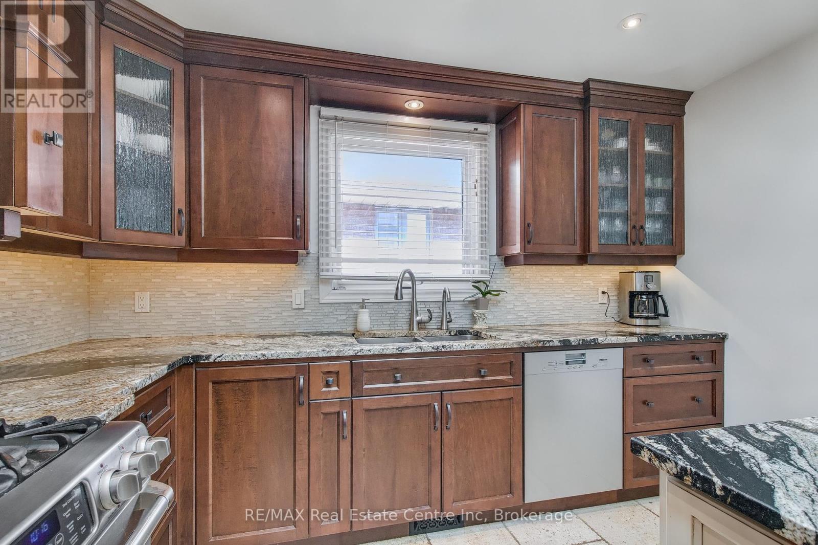 24 Darby Road, Guelph, Ontario  N1K 1R4 - Photo 14 - X12299520