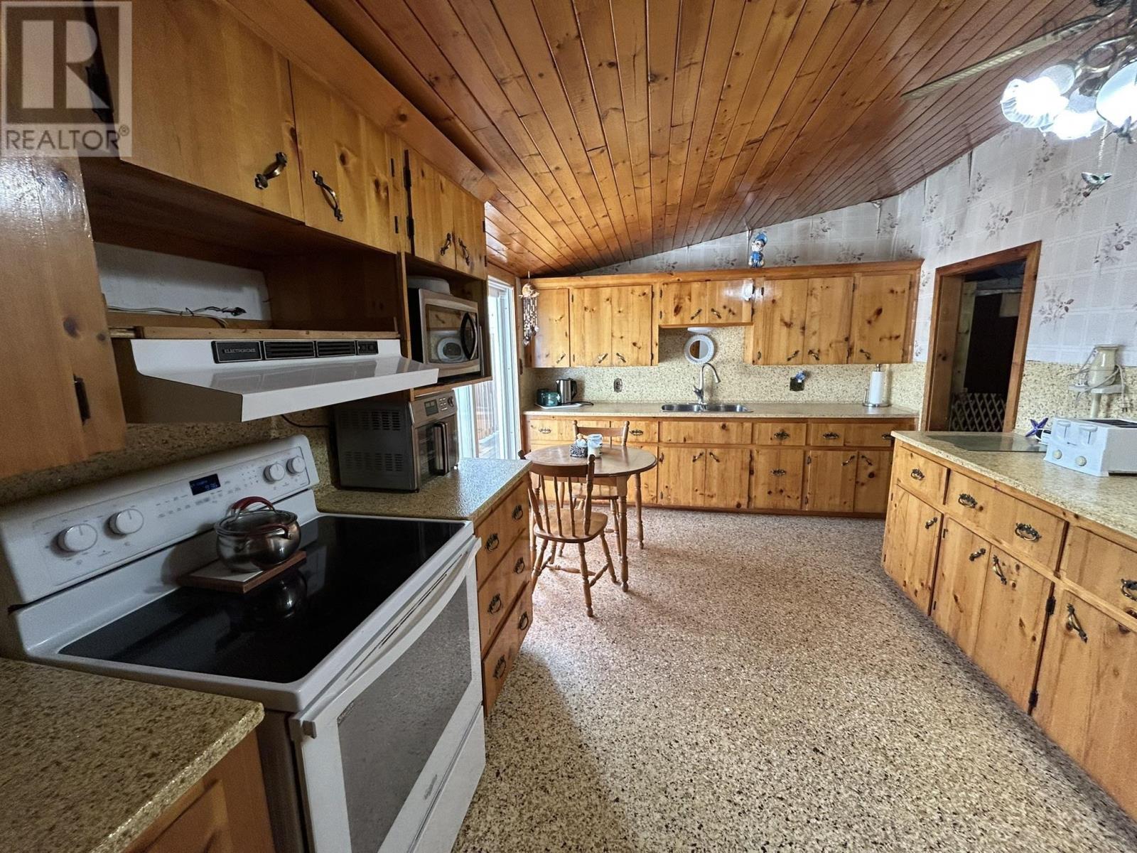 23 Reid Road, Steam Mill, Nova Scotia  B4N 3V7 - Photo 6 - 202515967