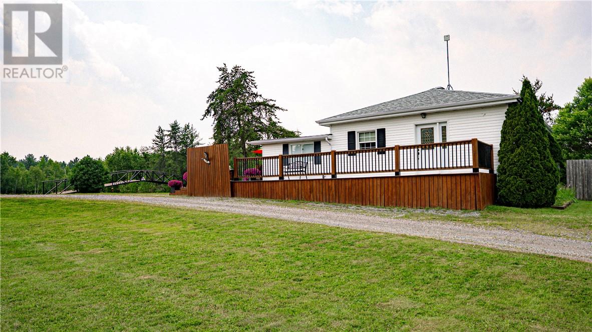 1110 Hwy 17, Wahnapitae, Ontario  P0M 3C0 - Photo 2 - 2123686