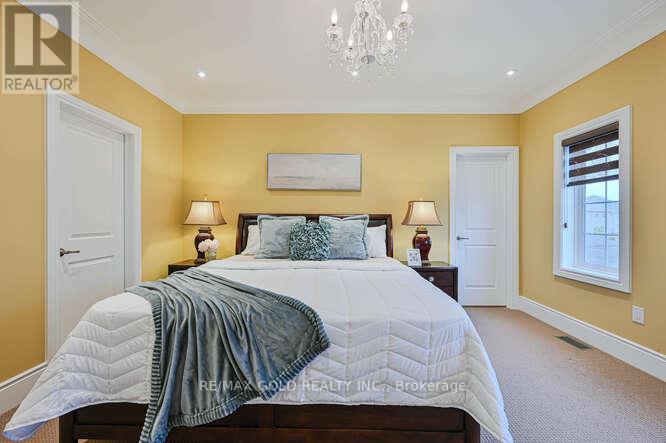 26 Adonis Close, Brampton, Ontario  L6P 4K4 - Photo 22 - W12298710