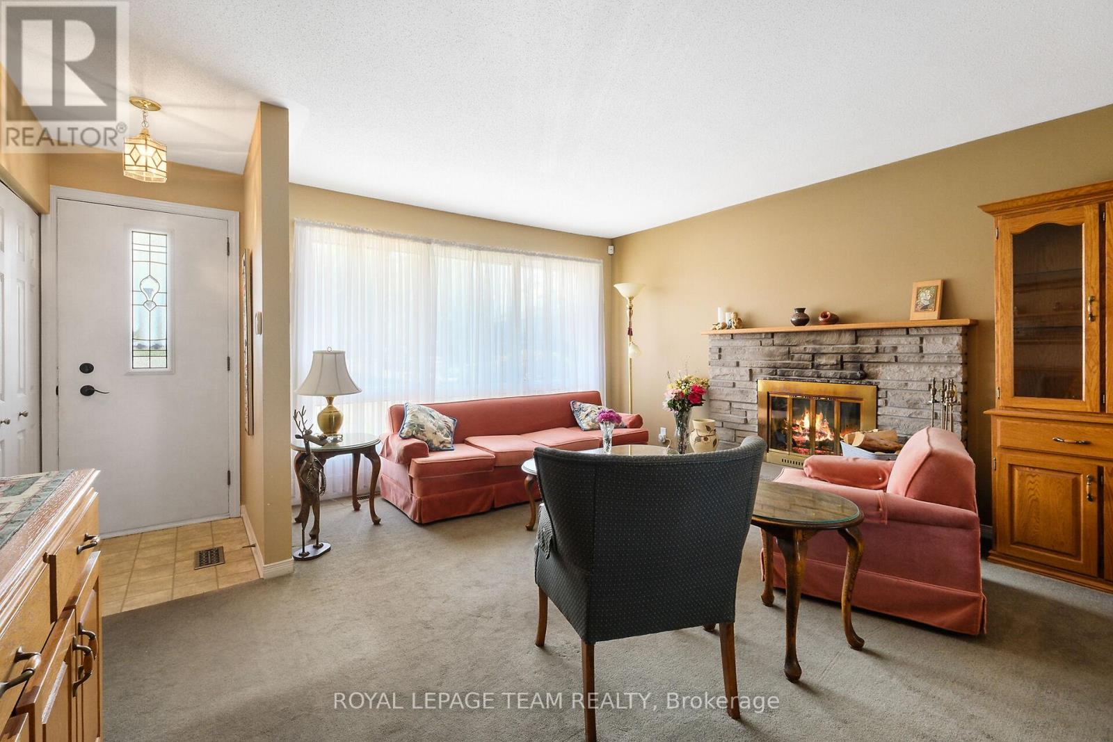 Property at 41 VIEWMOUNT DRIVE image 5