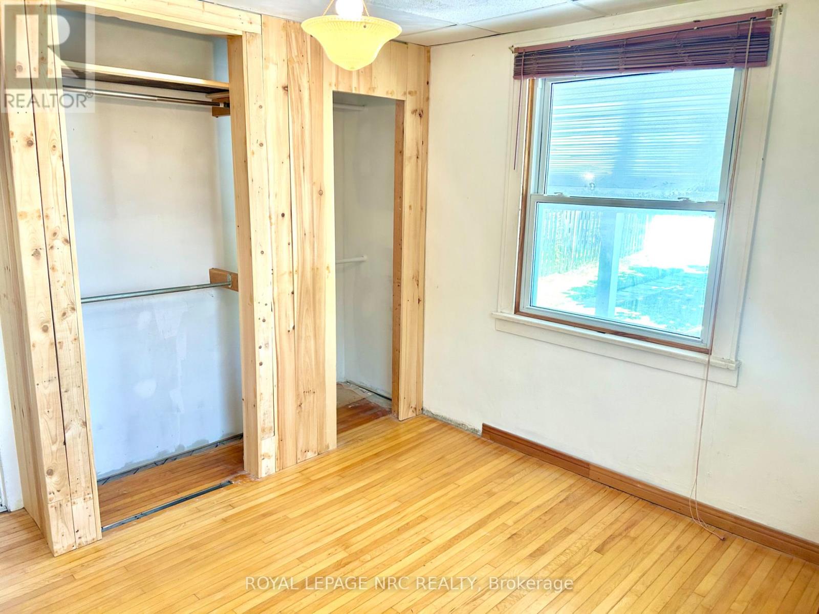 33 Merigold Street, St. Catharines (Western Hill), Ontario  L2S 2N4 - Photo 17 - X12299582