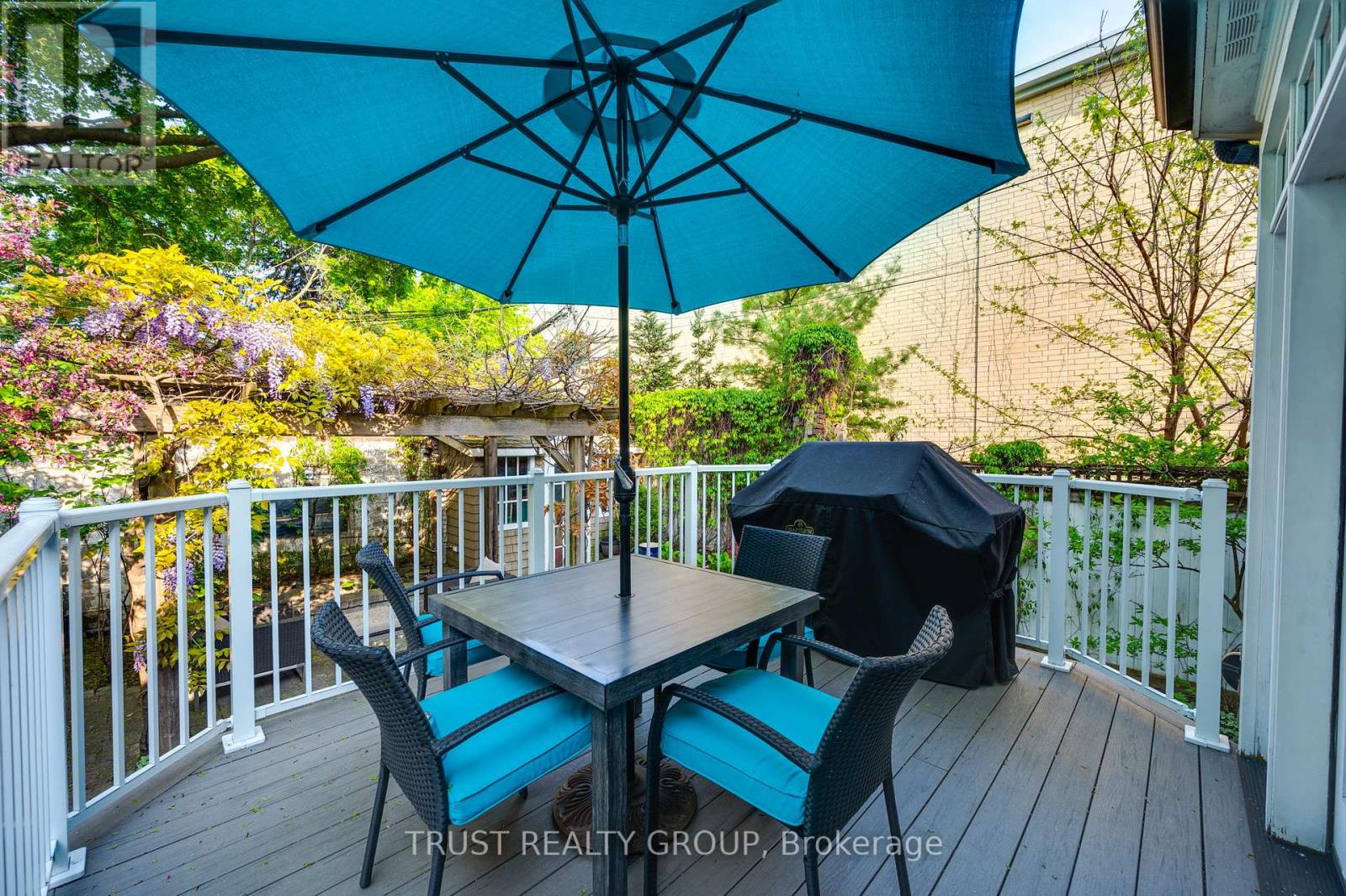 5 Ellerbeck Street, Toronto (Playter Estates-Danforth), Ontario  M4K 2T6 - Photo 6 - E12299517