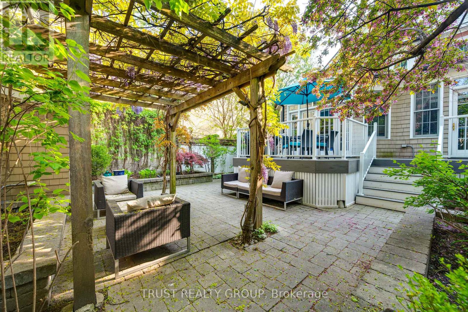 5 Ellerbeck Street, Toronto, Ontario  M4K 2T6 - Photo 9 - E12299517
