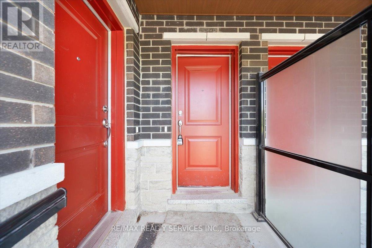 Property at 622 - 1034 REFLECTION PLACE image 3