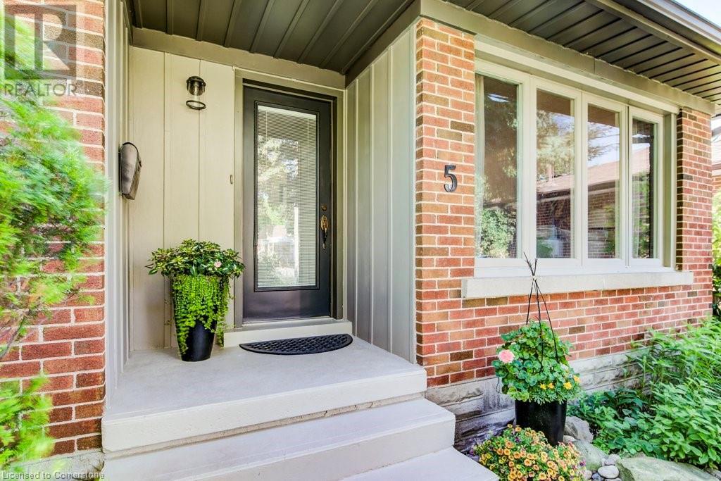 Property at 5 COTE Drive image 1