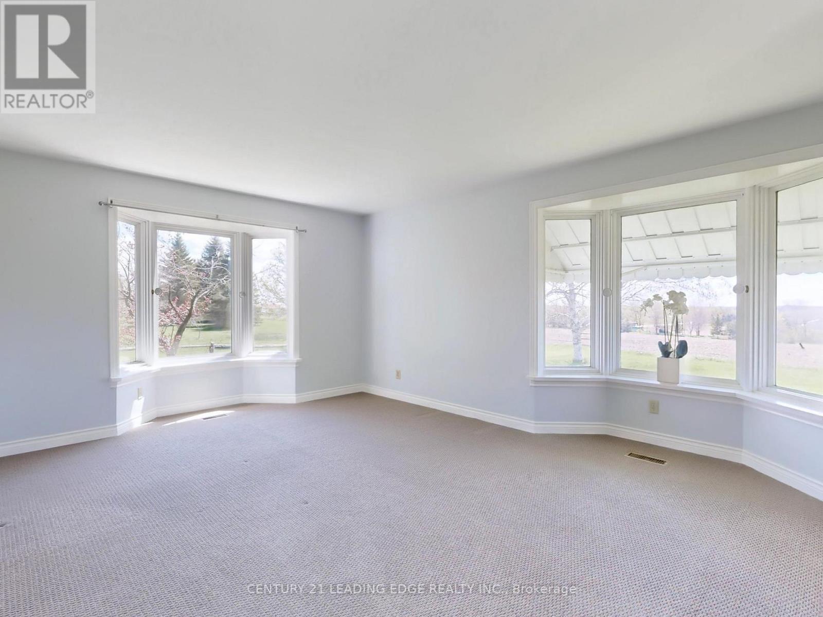 362 Victoria Road, Georgina, Ontario  L0E 1N0 - Photo 11 - N12299367