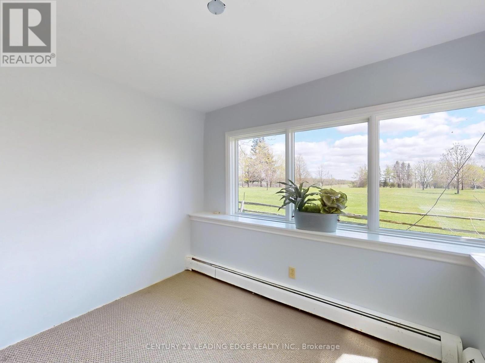 362 Victoria Road, Georgina, Ontario  L0E 1N0 - Photo 15 - N12299367