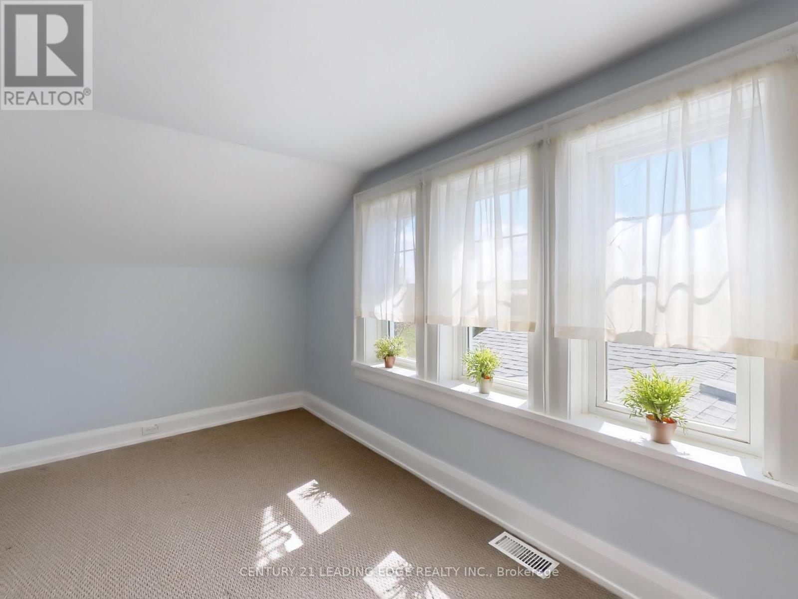 362 Victoria Road, Georgina, Ontario  L0E 1N0 - Photo 26 - N12299367
